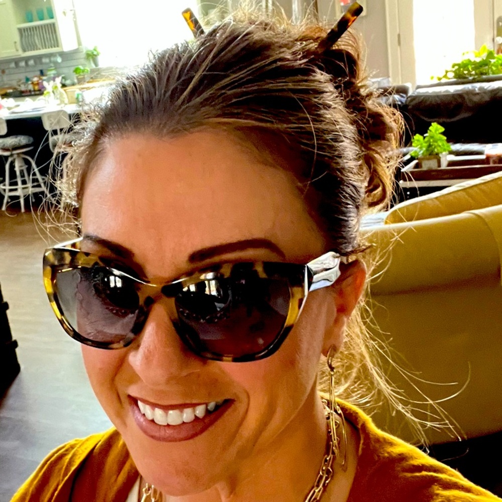 NWT in case. Gorgeous Prada tortoiseshell sunglasses.